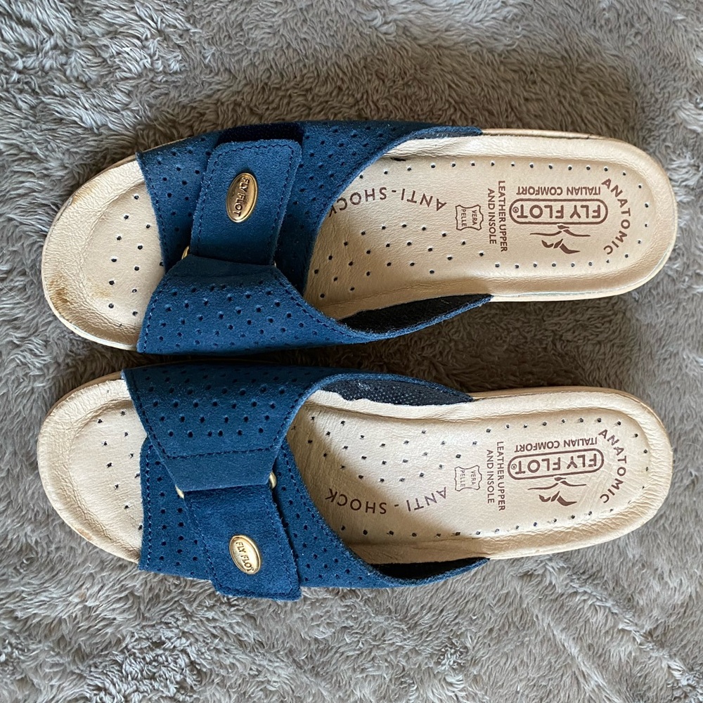 Fly Flot Slide size 6 Blue Suede